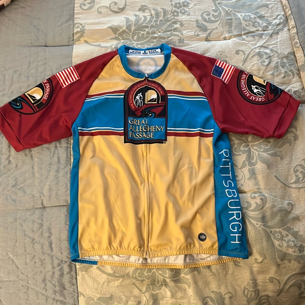 Men's Great Allegheny Passage (GAP) cycling zip-up shirt, size XXL.
